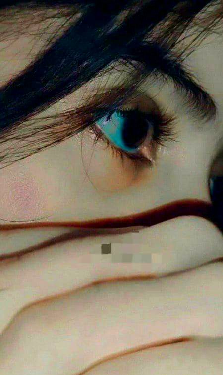 سیکھ کر گیا ہے وہ محبت مجھ سے اب جس سے بھی کرے گا بےمثال کرے گا -