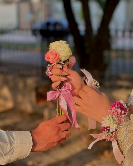 تمہارا انتخاب کوئی اتفاق نہیں تھا یہ دل کی سب سے سنجیدہ ضِد تھی۔۔۔🙂🖤