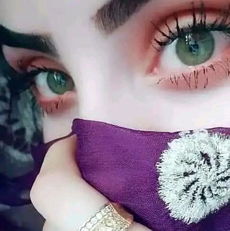 ہماری آنکھیں جو شاعری سنانے لگ جائیں👀
لفظ جو تم لئے پھرتے ہو سب ٹھکانے لگ جائے🥀