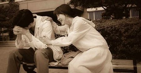 من پسند شخص کی محبت روح کو مہکا دیتی ہے،
دل کو سکون اور زندگی کو معنی بخش دیتی ہے!!! •🌙🤍✨