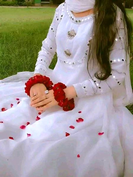 میں بتاؤں وه داستان ، میرے دل سے کیوں وه اُتر گیا 
میرے سامنے کوئی بات کی ، میرے سامنے ہی مُکر گیا.