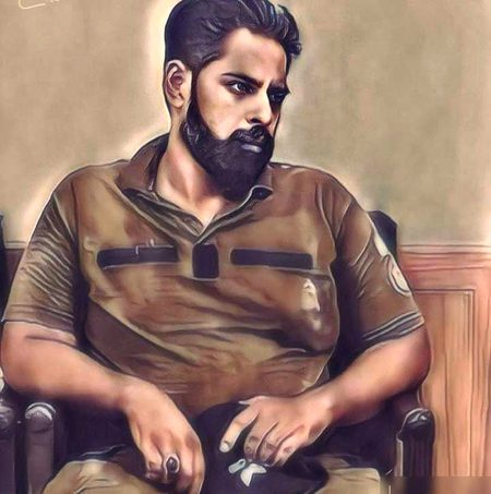 سنا ہے بولے تو باتوں سے پھول جھڑتے ہیں
یہ بات ہے تو چلو بات کر کے دیکھتے ہیں🤐