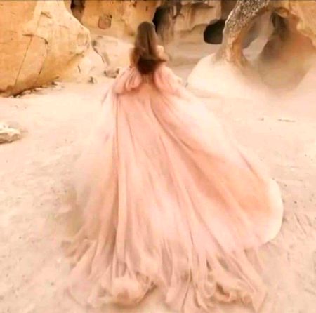 Beautiful People image