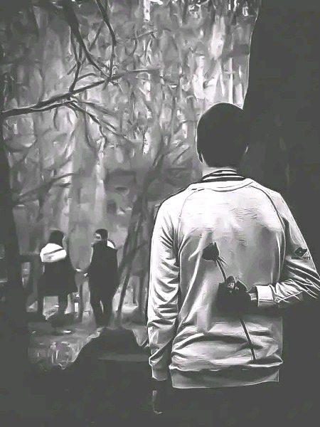 ان کو ہوتا ہے کسی اور سہارے کا یقیں
لوگ یونہی تو نہیں ہاتھ چھڑاتے ہوں گے