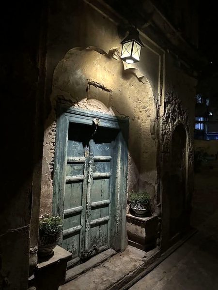 مسندیں یوں بھی ہمیں راس کہاں آتی ہیں 
||جس نے بھی دل سے اُتارا ہے اُتارے رکّھے✨