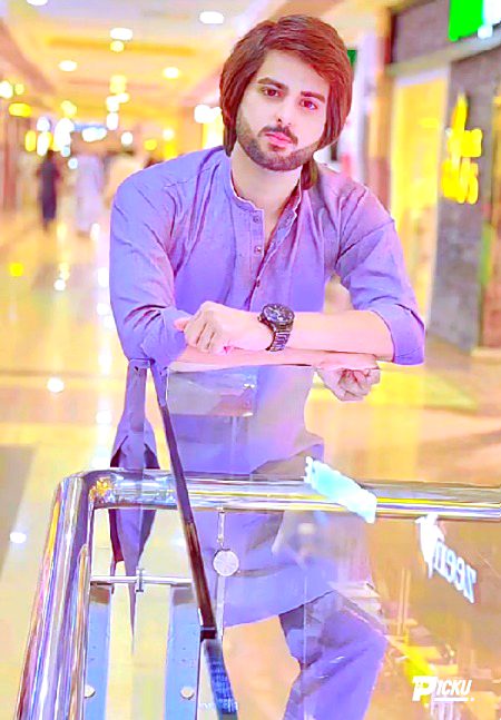 جو کچھ بھی اپ نے میرے بارے میں سنا ہے ۔اس پر یقین کر لیجيے گا اپ چاہیں تو کچھ اور بھی باتیں اس میں جوڑ سکتے ہیں ۔
میرے پاس ا تناوقت نہیں کہ ان باتوں کی وضاحتیں دیتا پھروں
شاہ