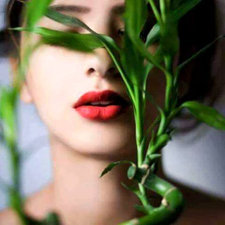 اس کو میرے خلوص میں شک ہے
میں نے جس کا بُرا نہیں سوچا
 🥀