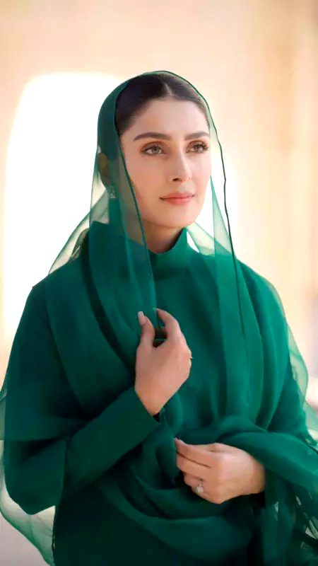 Aiyza buetifull dress