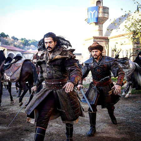 Turkish Celebs image