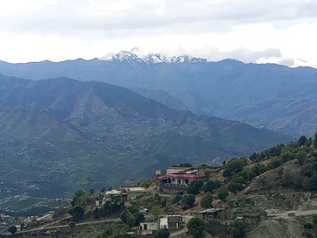 April month and snow