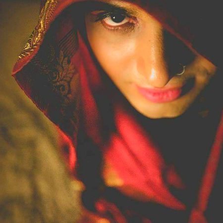 تیڈی نتھلی ڈھول قیامت اے 
نہ نتھلی پا میں مر ویساں۔۔۔۔