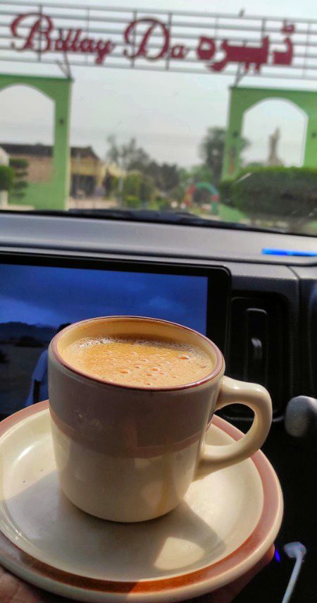 یہ اداس سا نومبر
اور بےقرار سا دل
کھڑکی کے پاس ھوا کی ہلکی سی سرسراہٹ 
گھڑی کی ٹک ٹک جو دماغ پر ہتھوڑے 
کی طرح لگ رہی ہے
چائے کے کپ میں پڑی ٹھنڈی چائے 
موبائل پہ ٹکی نگاہیں
سب اداس ہے بہت یہ اُداس نومبر بھی ناں
اور بھی اُداسی بڑھا دیتا ہے