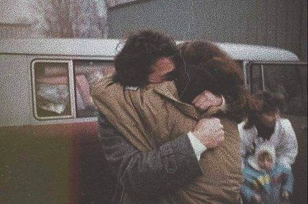 مجھے تم سے گلے ملنا ہے اور بہت دیر تک ملنا ہے🥺💔
ناگن🐍