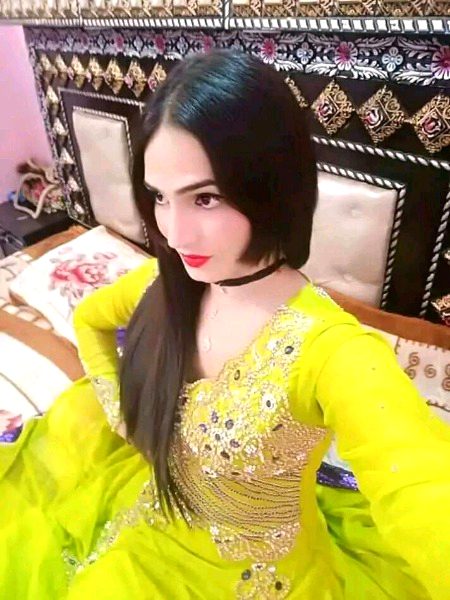 Pakistani Celebs image