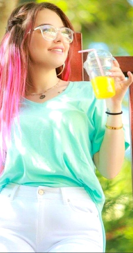 Beautiful People image