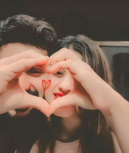 جڏهن محبت مخلص ٿي ويندي آهي
تڏهن نظرون پابند ٿي وينديون آهن
Sindhiiii🥰🥰