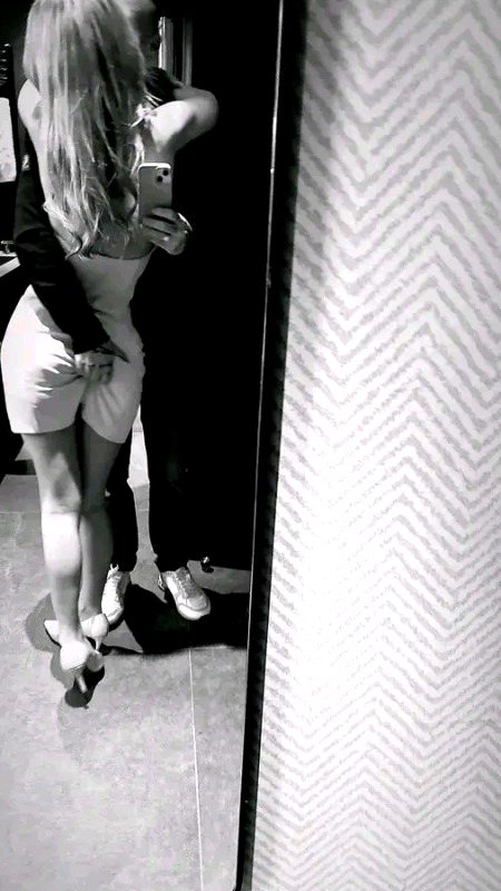 Kis kis ka mood hy aj? 😘