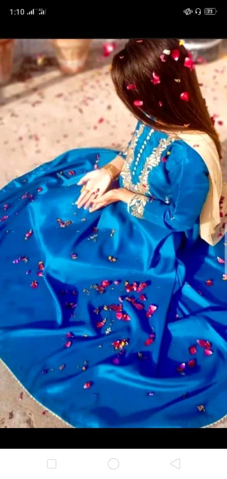 زندگی تیرے تصور سے ہی مشروط نہیں.
تیری یادوں سے ہلاکت بھی تو ہو سکتی ہے🔥 Mahii 💔