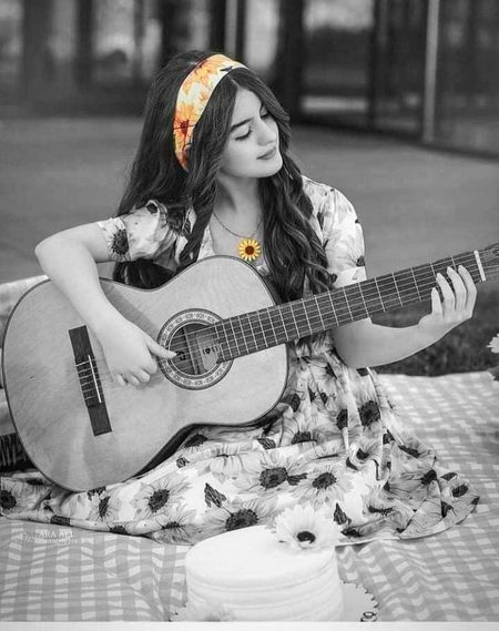 Beautiful People image