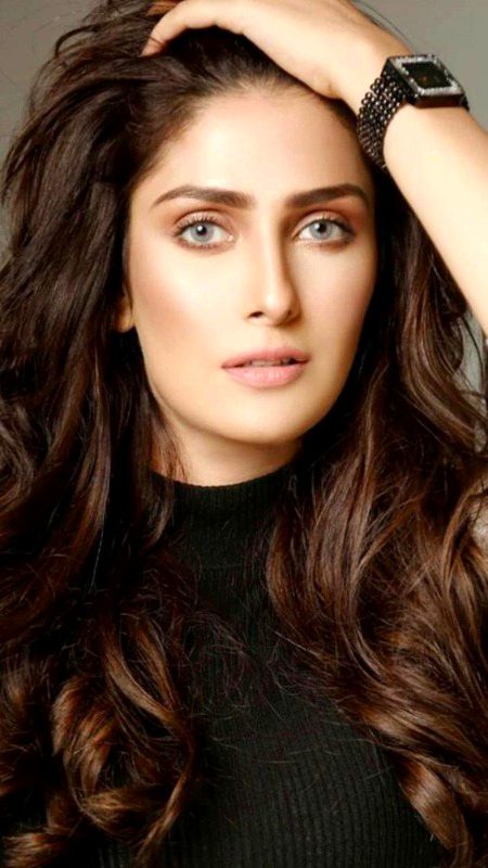 Pakistani Celebs image