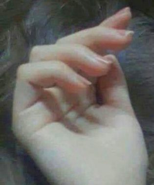 تو ہے وہ قیمتی نقصان جو راس آیا ہے ٠٠٠٠اچھے لگتے ہیں ترے بعد خسارے ہم کو