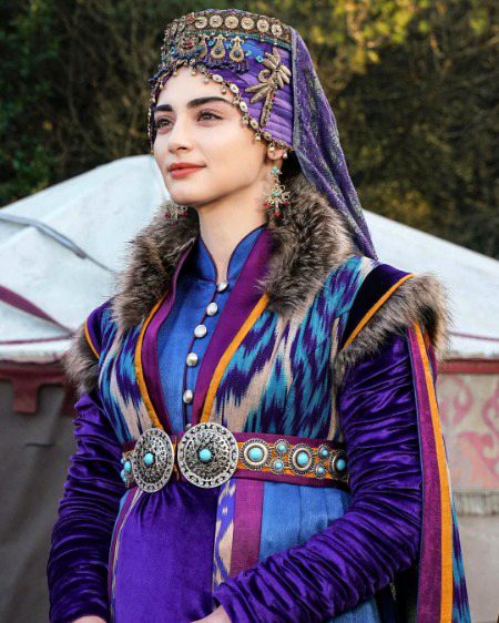 **تمہیں ضرور کوئی چاہتوں سے دیکھے گا* 
*مگر وہ آنکھیں ہماری کہاں سے لائے گا؟ ✨😌*
*•♪• AS ✍🏻🩷💫*