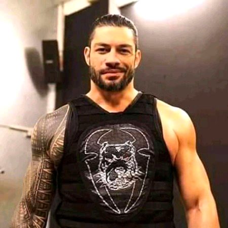Wwe hero Roman reign😘😘😍who love to this