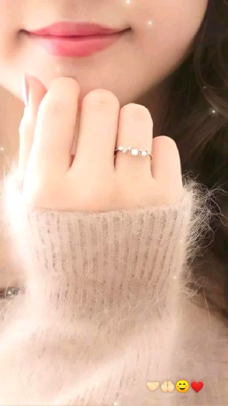 اور پھر سارے جہاں میں کوٸی نا ملا ہمیں تم جیسا