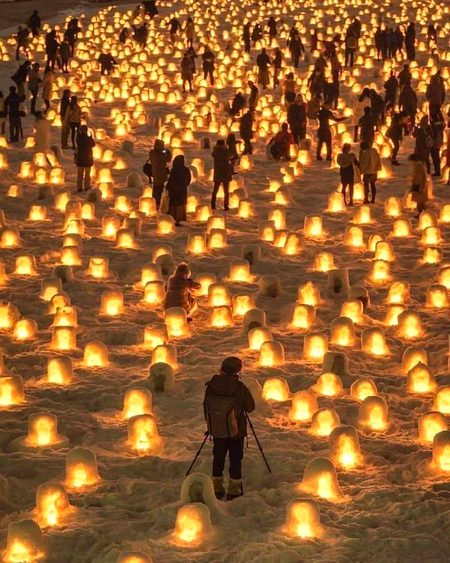 ہم جوچلتے ہیں تیرے عشق کے انگاروں پر
سنو پاوں تو جلتے ہیں مگر دل کو قرار آتا ہے🔥 Mahii 💔