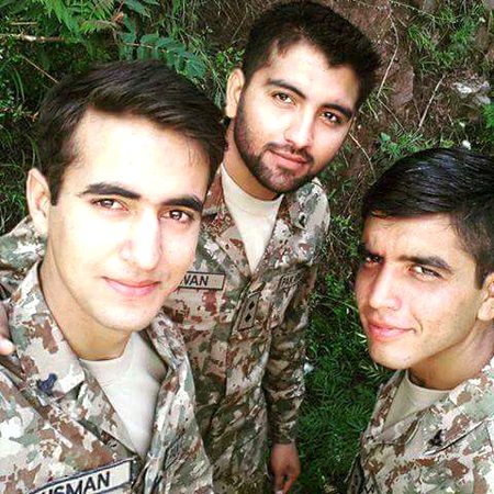 Yaro yahee dosti h..qismat de Jo mili h..