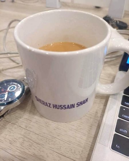 جب کبھی میں کہوں  کہ دل اداس ہے
 تو  تم  چاۓ کی  تصویر  ہی بھیج  دینا