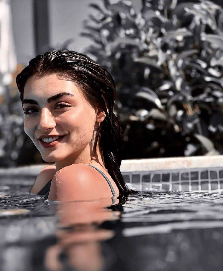 Turkish Celebs image