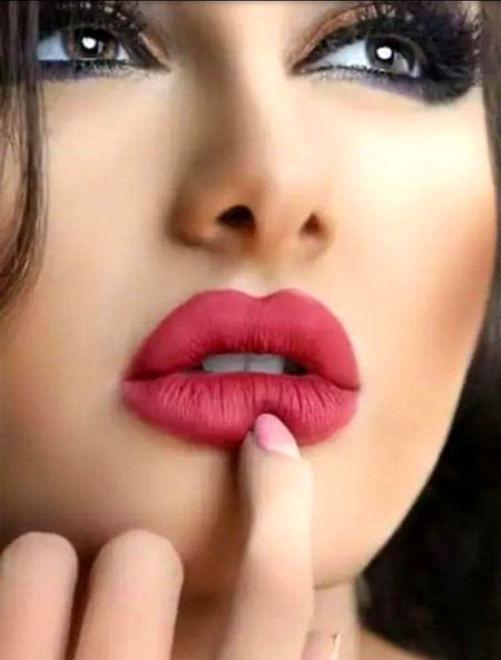 Beautiful People image