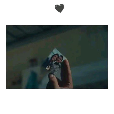 یہ جھوٹی کہانیاں مجھے نہ سناؤ .
کہ مالی مرجاۓ اور باغ ٹھیک رہے...
کیسے ممکن ہے عالم راہ محبت میں 
محبوب چھوڑجاۓ اور دماغ ٹھیک رہے
🌝🙂