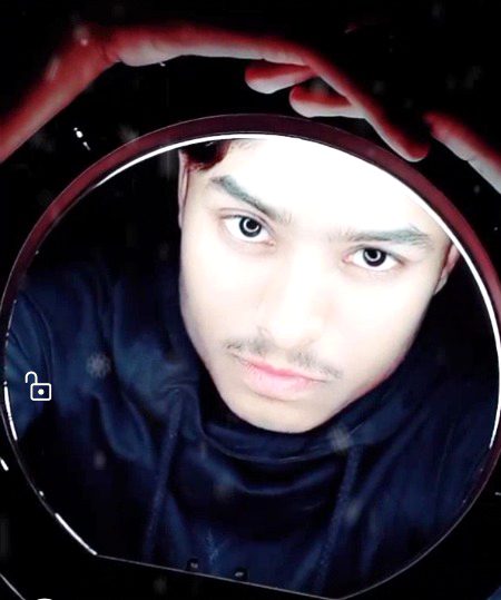 اچھی یادیں آپ کی آنکھوں میں تبی نمی لاتی ہیں جب آپ کو یہ احساس ہو کہ آپ ان یادوں کو دوبارہ جی نہیں سکتے