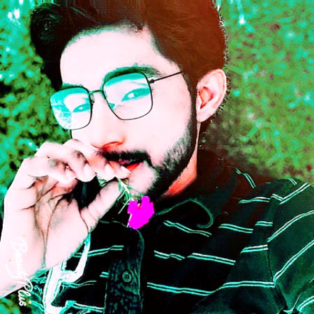 میری  اوقات کہاں تم  سے   ہم  کلام ہونا..!"
تیرے لہجے سے امیری کی مہک آتی ہیں.💔🔥=•Tanha Aliyan 🚶🚶🚶