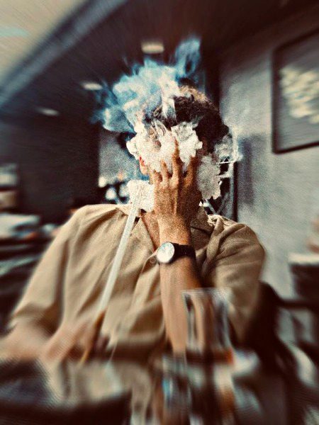 Kbi asi galti ki tum ny 
*پھول دیتے ہوئے لوگوں کو بتائے کوئی یہ خسارے کی طرف پہلا قدم ہوتا ہے 🤍