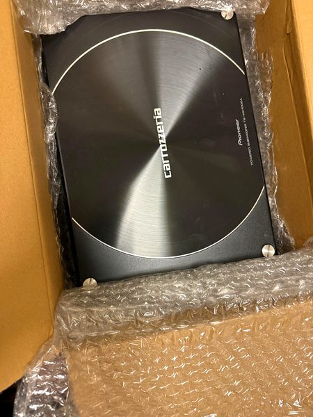 Shiddat nahi Rahi talab nahi Rahi wo Jo pehli thi ab ni Rahi Bhar me jay Dunia Jo Karti hai kary bas na chero hamen hum seeny pe zakham khay Howe hen