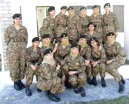 ڈگریاں تو تعلیم کے اخراجات کی رسید ہیں🤷🏻♀️
علم وہی ہے جو کردار سے جھلکتا ہو۔۔۔🤞🏻☺️