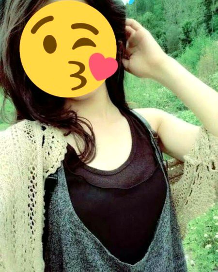 میں شیشہ ہوں اس لیے کم ظرف لوگوں کو چُبھتی ہوں🔥 لوگ مجھ میں اپنا عکس دیکھ کر...
اپنی اوقات ناپ لیتے ہیں👎😏
 -