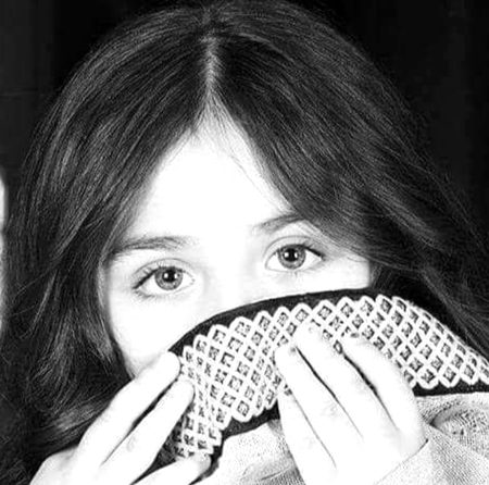بعض دفعہ آپ کے اندر سب کچھ روتا ہے سوائے آپ کی آنکھوں کے..🖤