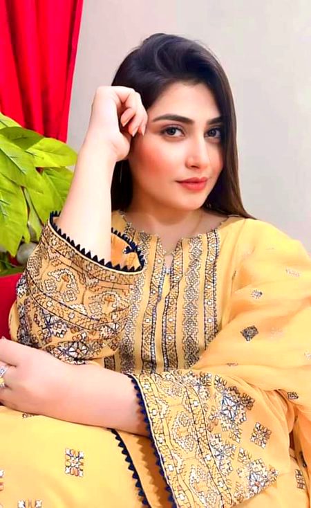 Beautiful People image