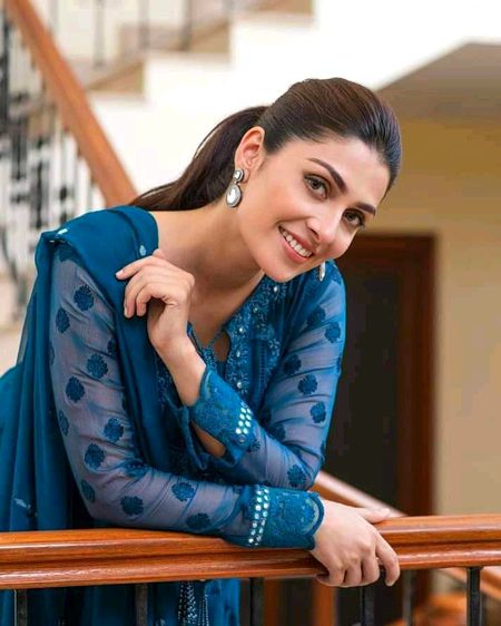 Pakistani Celebs image