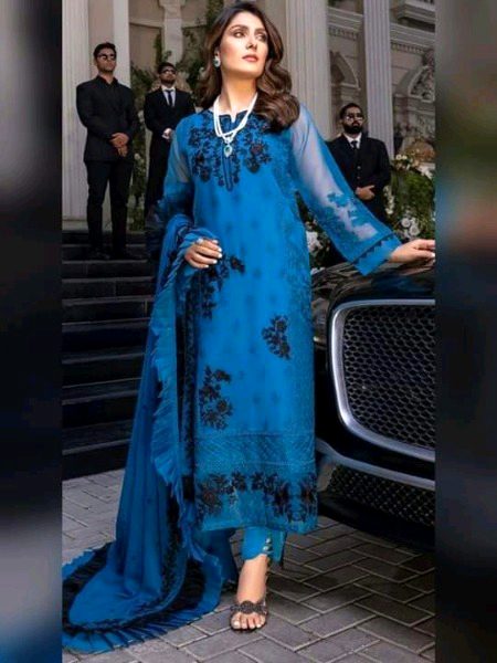 Pakistani Celebs image