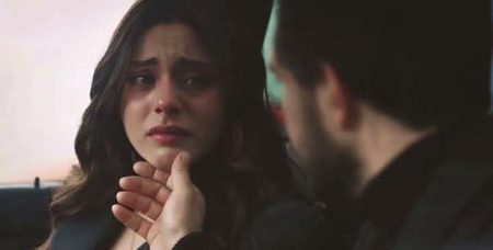 حقیقتوں میں تم ہی ہو، تصورات میں تم ،
میرے قریب ہو اتنے ، میری حیات میں تم،
میں منزلوں سے بھٹک جاؤں یہ ممکن نہیں،
ہو میری روح میں موجود میری ذات میں تم،
تمہارا ذکر میری زندگی کا مقصد ہے،
ہر ایک شعر میں تم ہو ہر ایک بات میں تم،
ہر ایک دن ہے تیری جستجو تیری چاہت،
جنون عشق کی شامل ہر ایک رات میں تم،
❤️