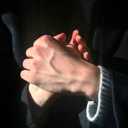 خاموشی اس کی محسوس ہوتی ہے
جس کا بولنا اچھالگتا ہو