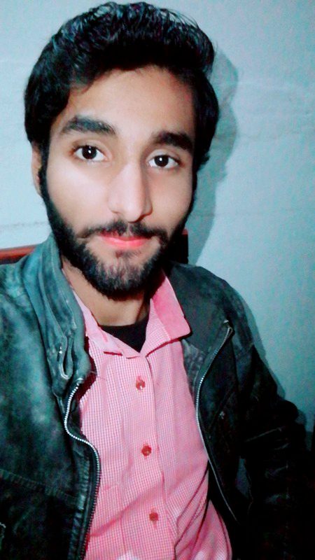 میری تنہائی کو میرا شوق نہ سمجھنا
....
بہت پیار سے دیا ہے یہ تحفہ کسی نے
💔😑