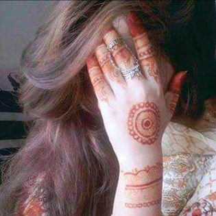 Zamang Darduno Pori Khalak Akhir Wale Khandi,
Mung Kho Da Har Cha Da Salgo Sar Salgai Wahali.