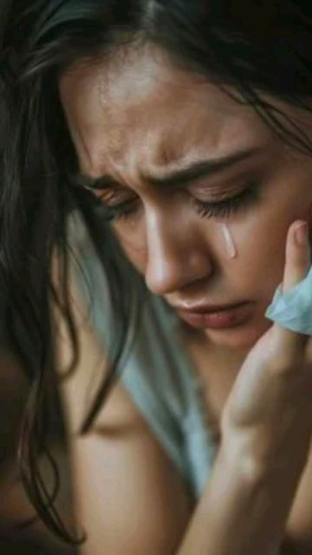 تم نے دیکھی ہی نہیں وہ شام ، جس میں ..تمہارے نام پہ رو کر میری محبت نے اخری ہچکی لی💔Unzii🥀