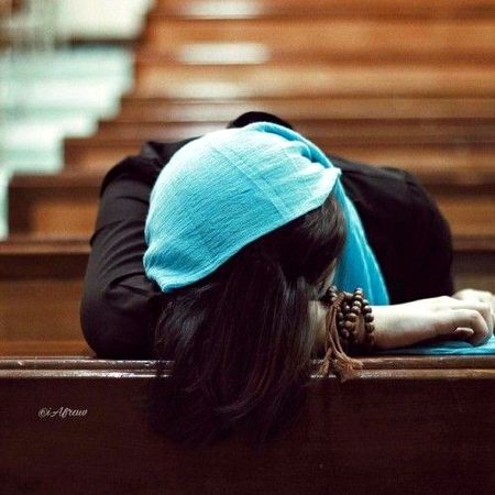 اپنے قاتل کی ذہانت سے پریشان ہوں میں
روز اک موت نئے طرز کی ایجاد کرے
💖💖